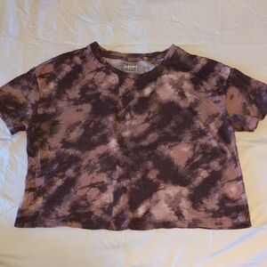 Old Navy Women's Cropped Purple and Maroon Tie-Dye Tee